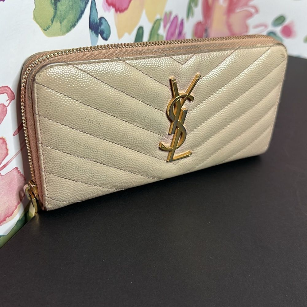 💯Authentic YSL Full Zipped Long Wallet🍀 - Picture 3 of 17
